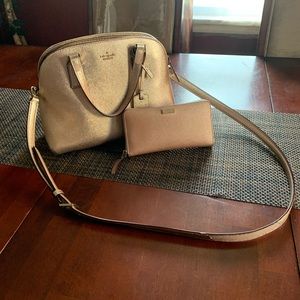 โ๏ธSOLDโ๏ธRose Gold Kate spade โ ๏ธ bag and wallet
